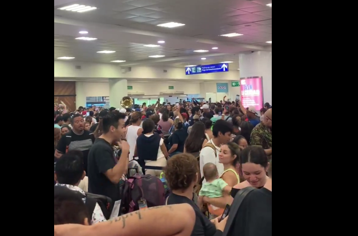 Reportan afectaciones en aerolíneas mexicanas por fallo global en Microsoft