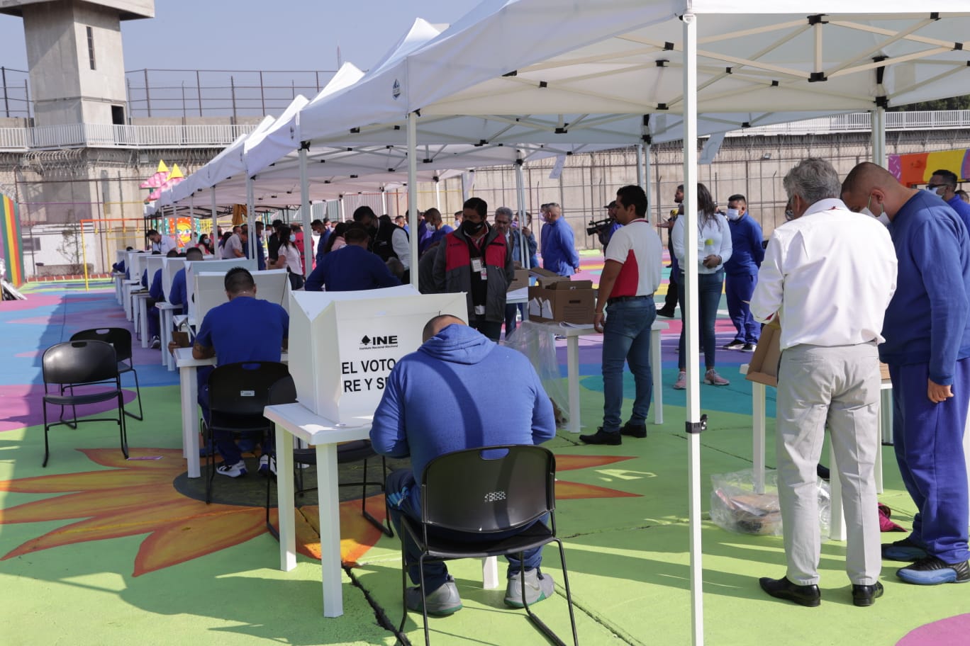 Inicia voto anticipado en los distintos penales del país