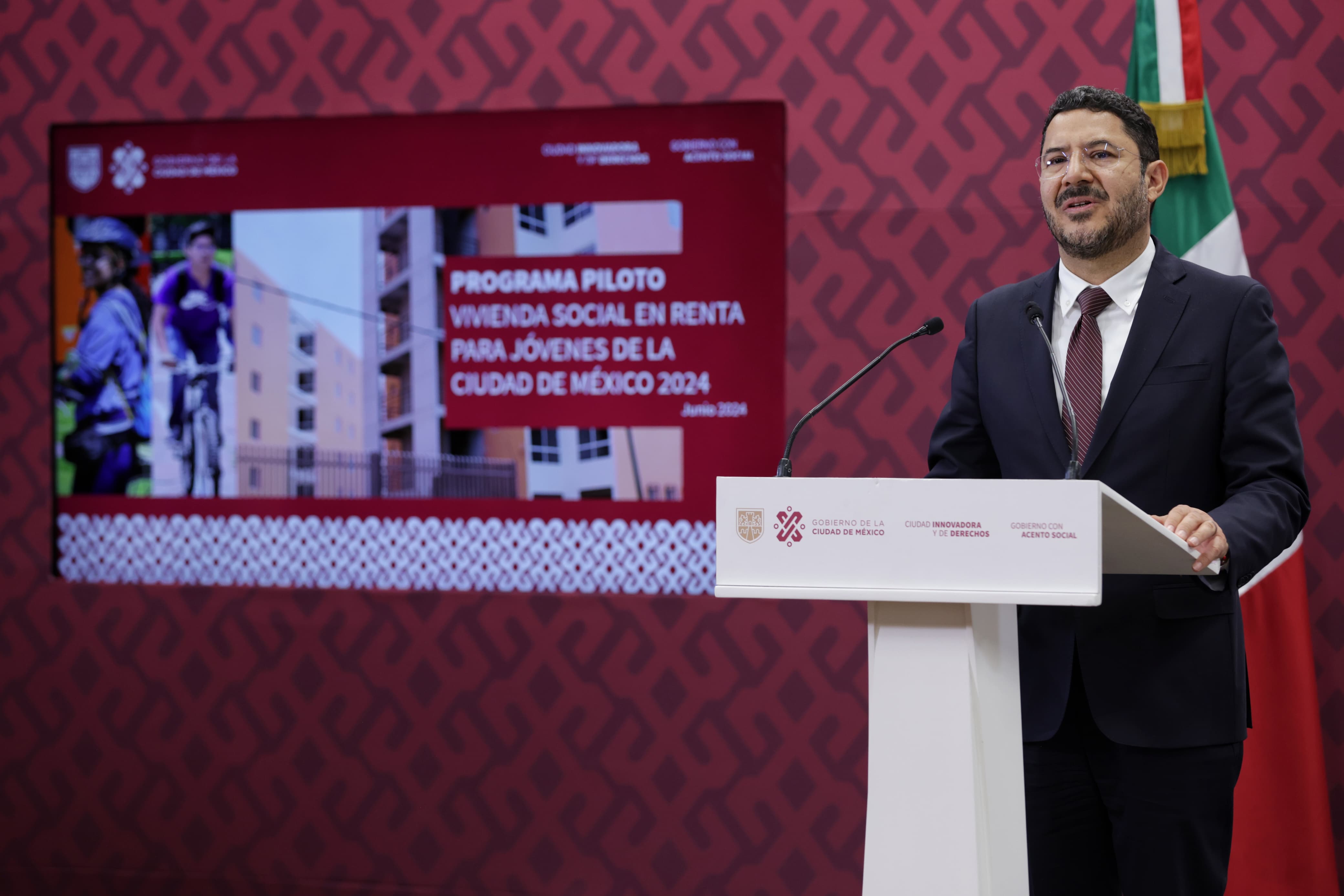 Presenta Martí Batres programa piloto “Vivienda Social en Renta para Jóvenes de la CDMX 2024”