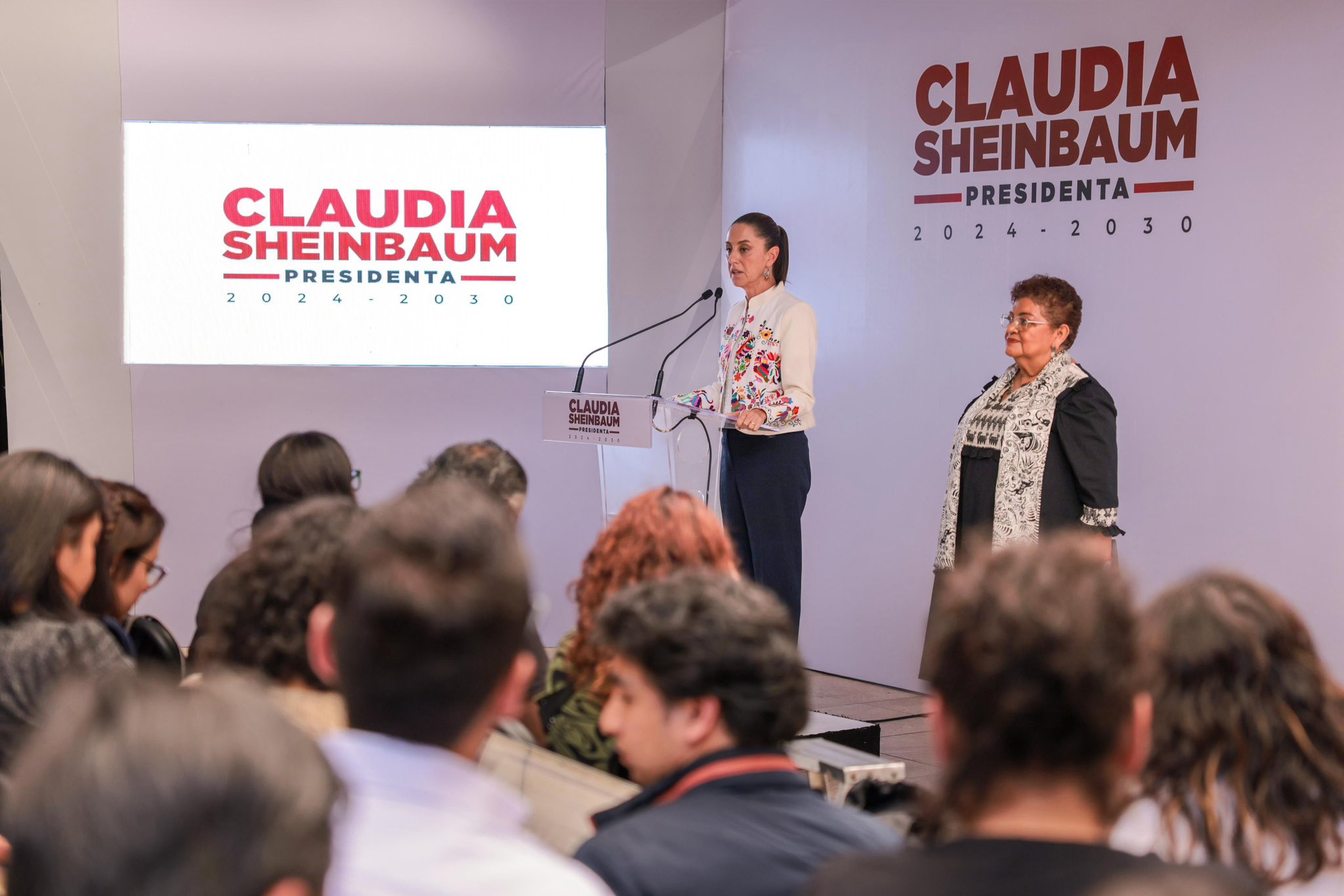Reelección legislativa a debate