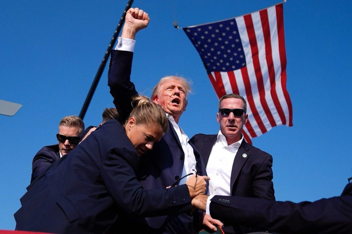 Atacan a Donald Trump durante mitin en Pennsylvania