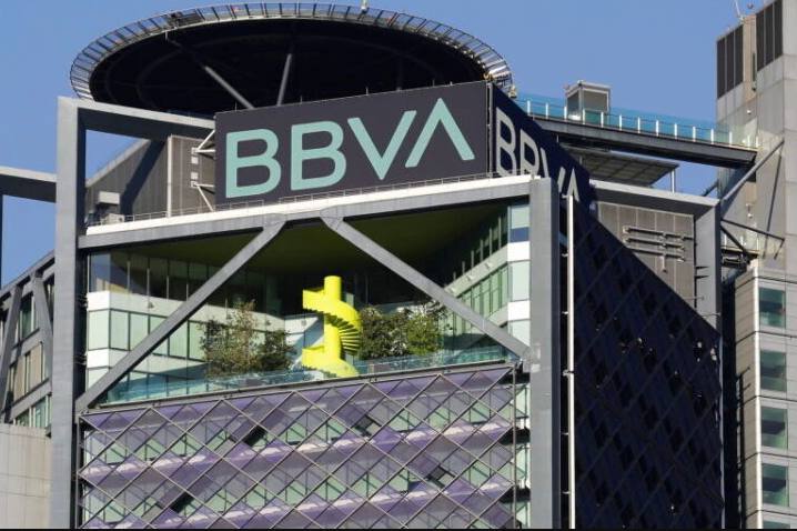 Deberá pagar BBVA mil 620 mdp al SAT