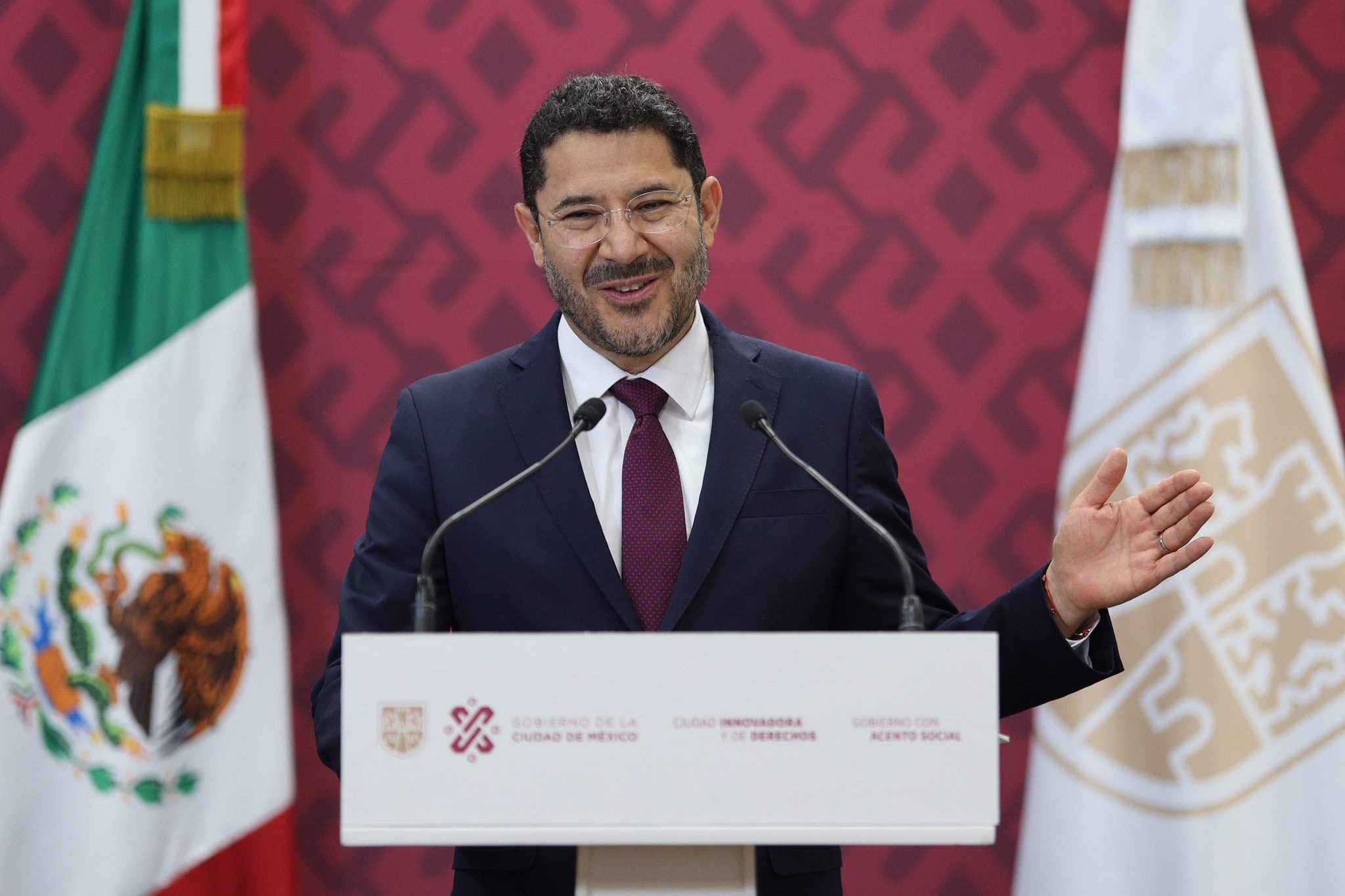 Presenta Martí Batres iniciativa para convertir el Sistema de Comedores Públicos y Comunitarios un derecho constitucional