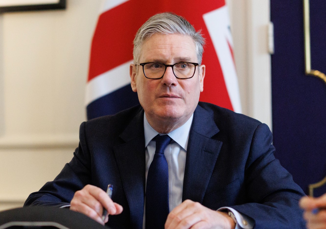 Dimite Keir Starmer y profundiza la crisis de liderazgo político en el Reino Unido