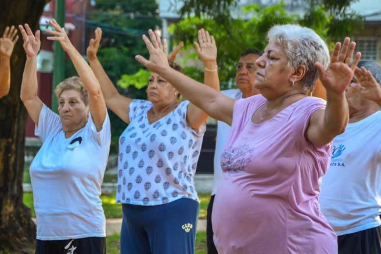 El derecho humano del deporte social para las personas adultos mayores