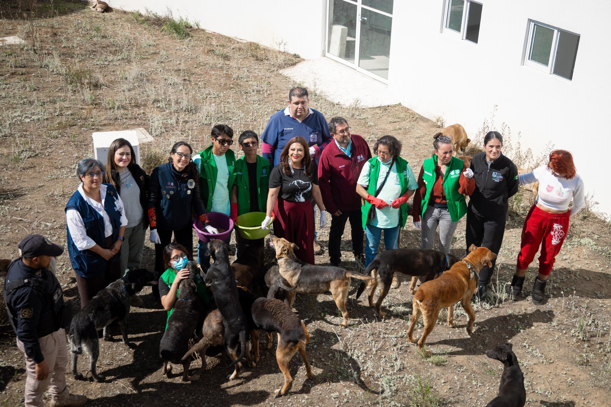 Visita Clara Brugada reserva de protección de flora y fauna en Tlalpan, tras el “rescate animal más grande en la capital”