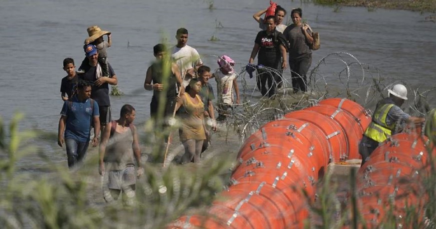 Hallan dos cuerpos sin vida de personas migrantes en las boyas colocadas en el Río Bravo