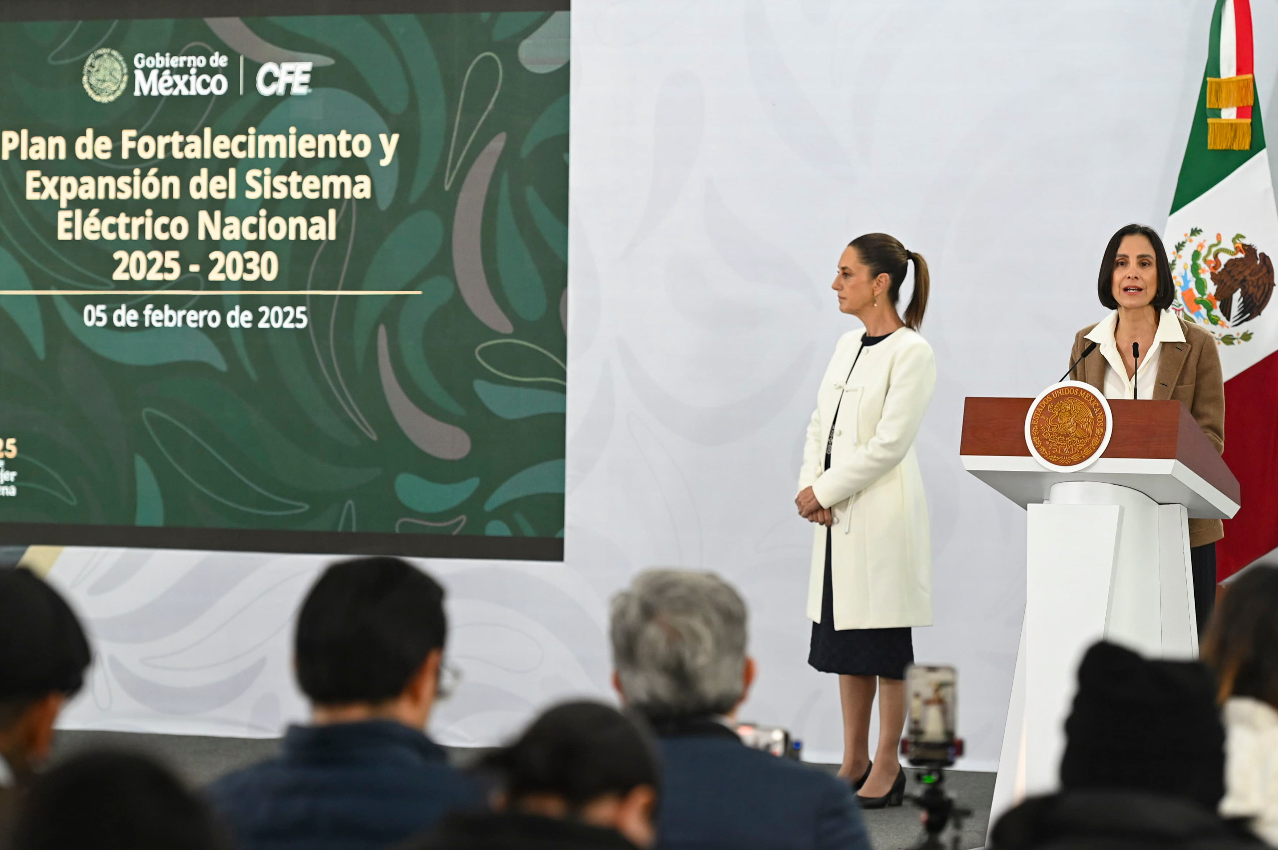 Presentan Plan de Fortalecimiento y Expansión del Sistema Eléctrico