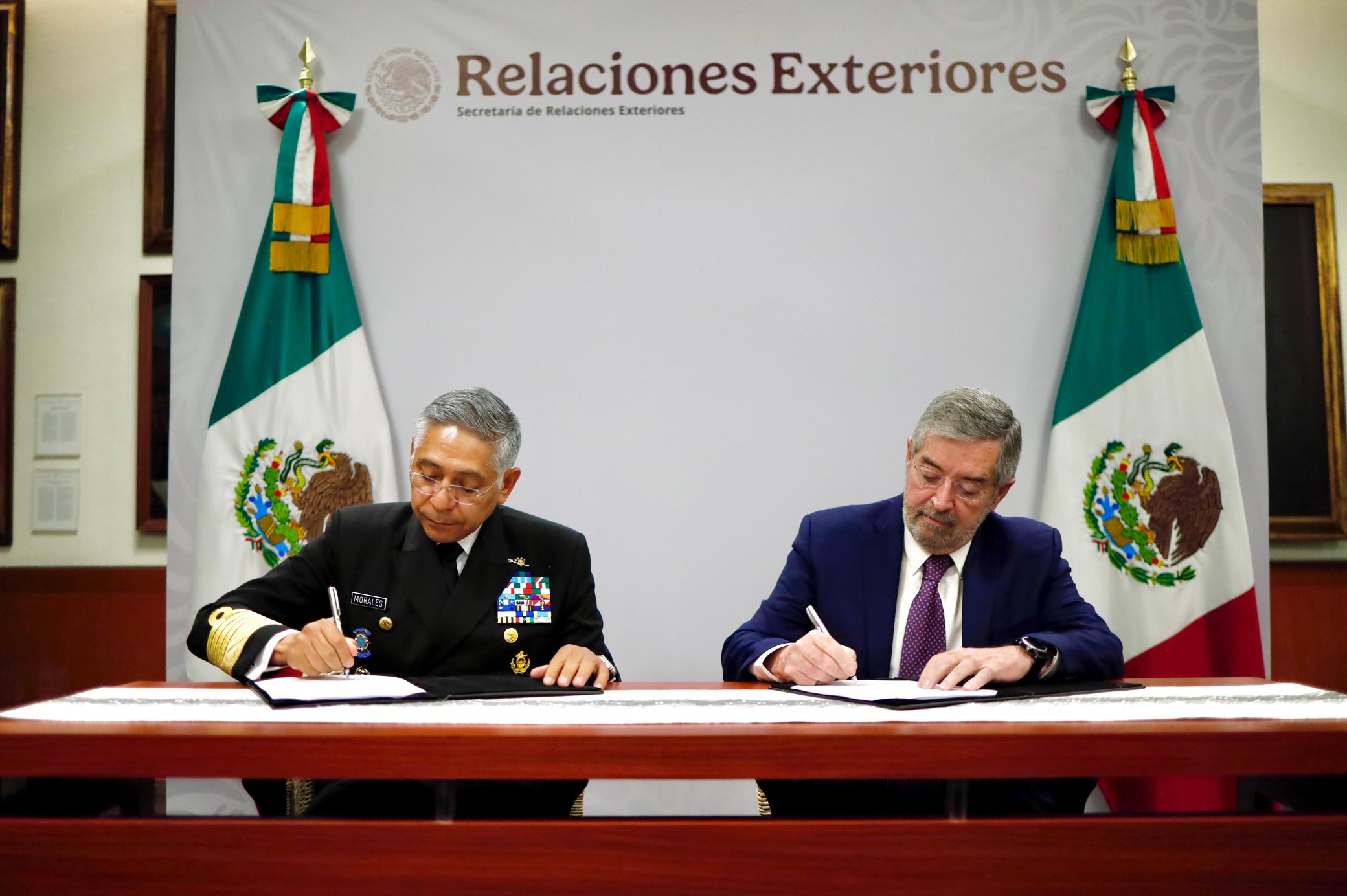 Firman convenio de colaboración SEMAR y SRE para fortalecer la seguridad naval