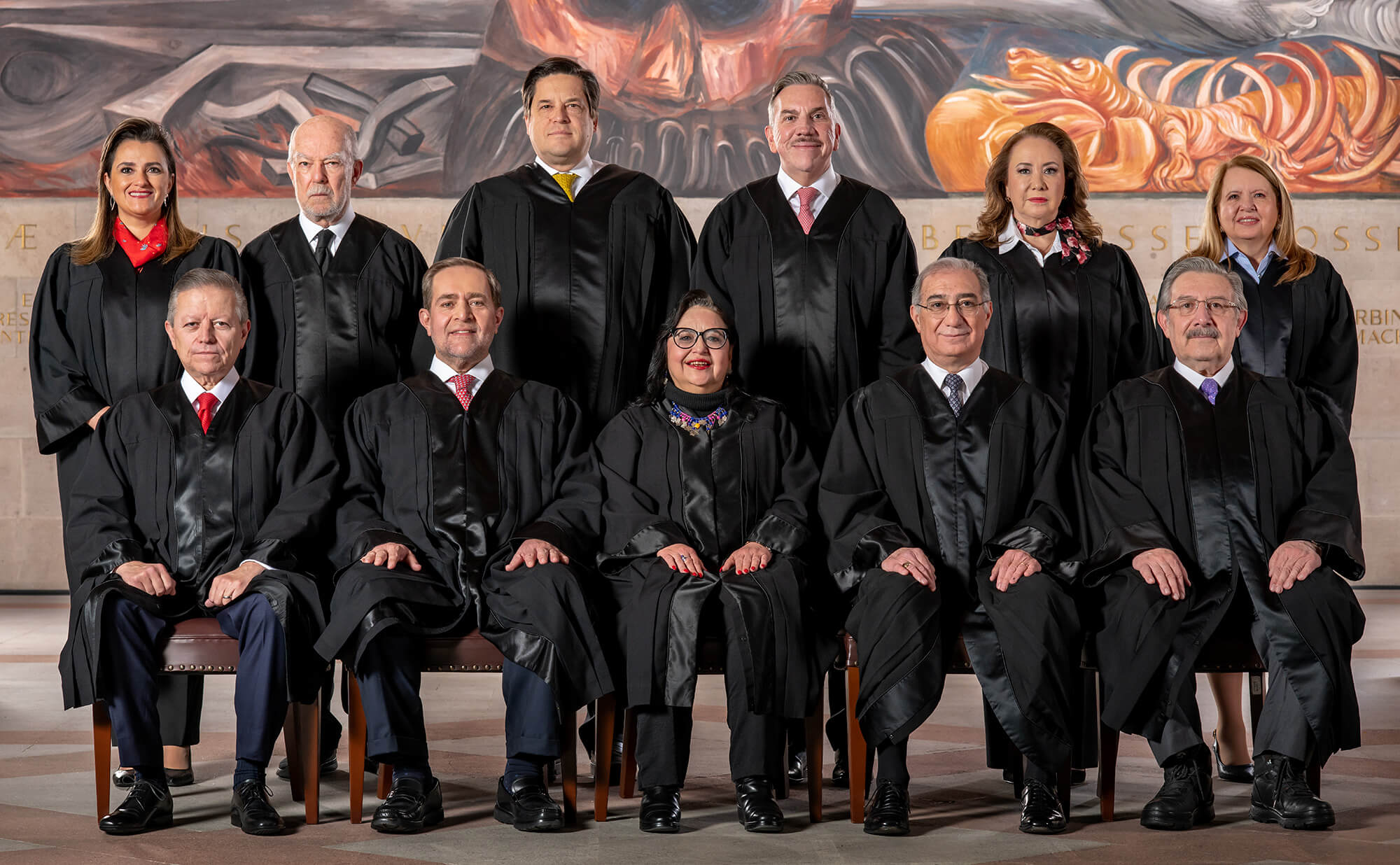 Ocultan ministros de la Suprema Corte de Justicia percepción económica adicional a su sueldo