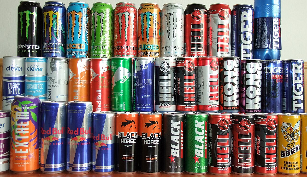 Advierte SEDESA riesgos en la salud de los jóvenes por consumo de bebidas energéticas
