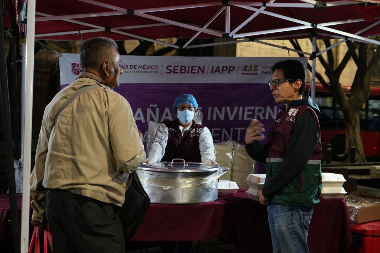 Activa CDMX operativo invernal para atender a personas en situación de calle