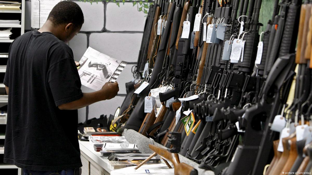 Anuncian nuevas medidas para la venta de armas en Estados Unidos