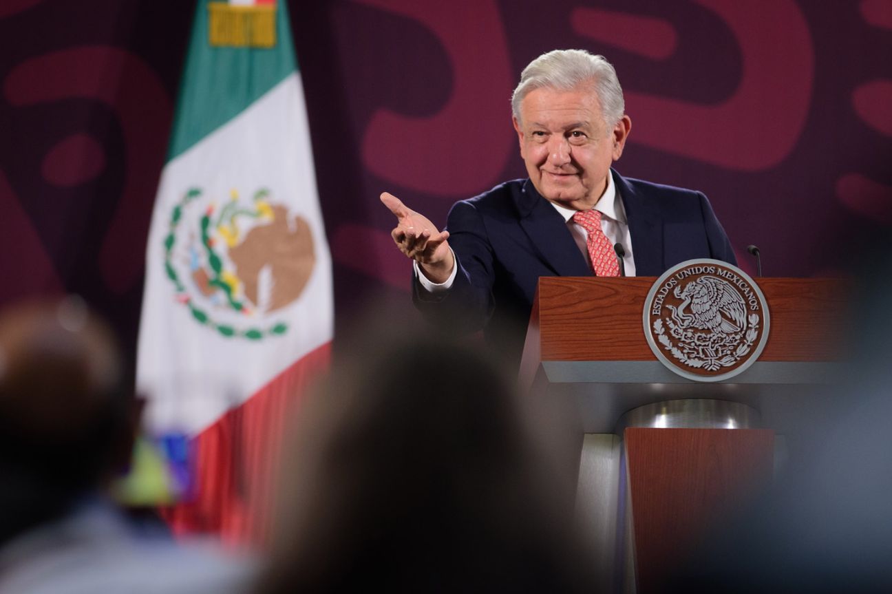"Estamos en contra del bloqueo de Cuba”: López Obrador