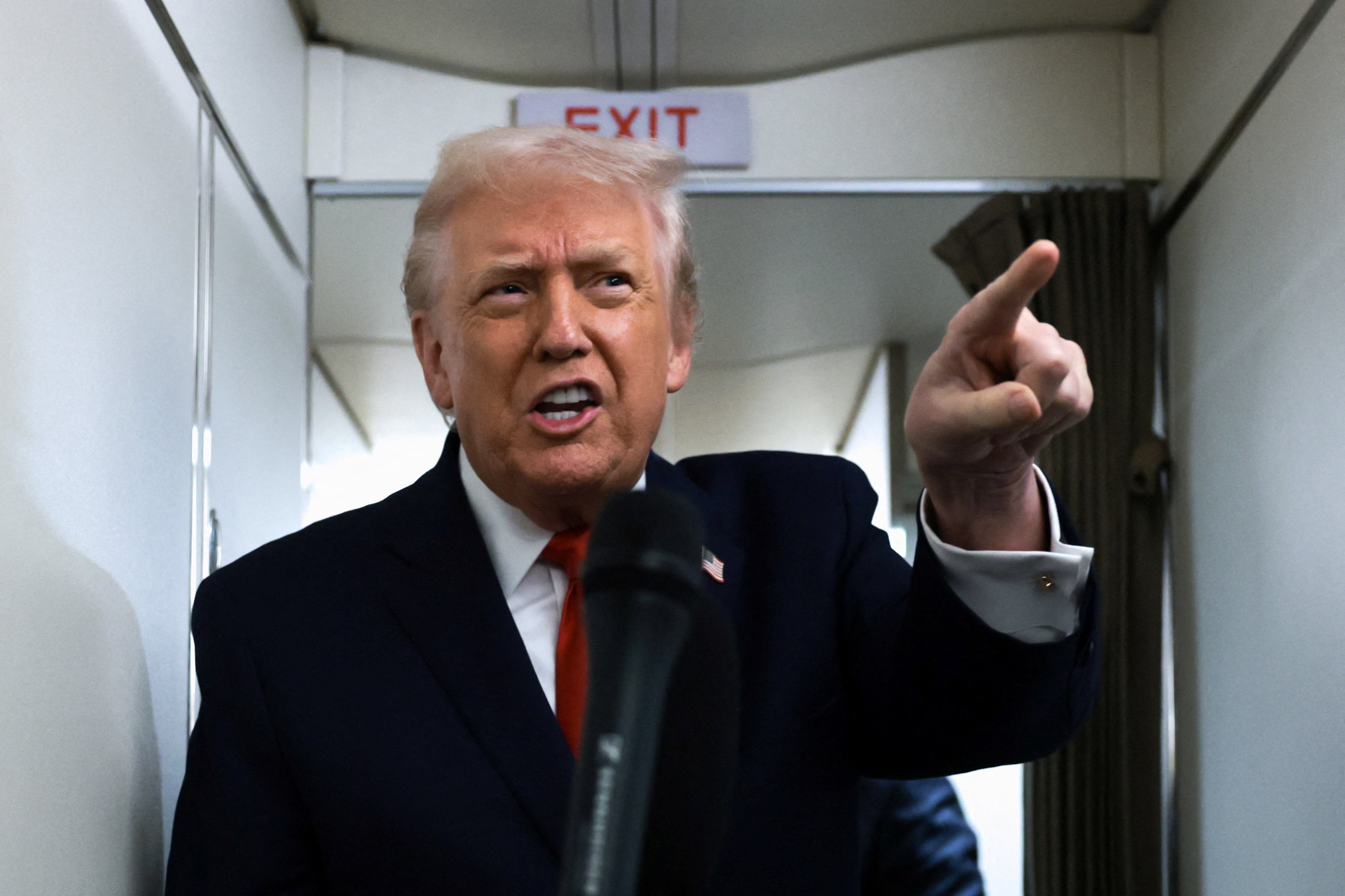 Insiste Trump en justificar bloqueo contra Venezuela y afirma que EE.UU. busca recuperar “derechos petroleros”