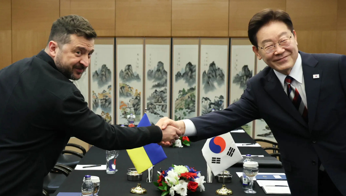 Corea del Sur acusa a Zelenski de romper confidencialidad por traslado de prisioneros norcoreanos