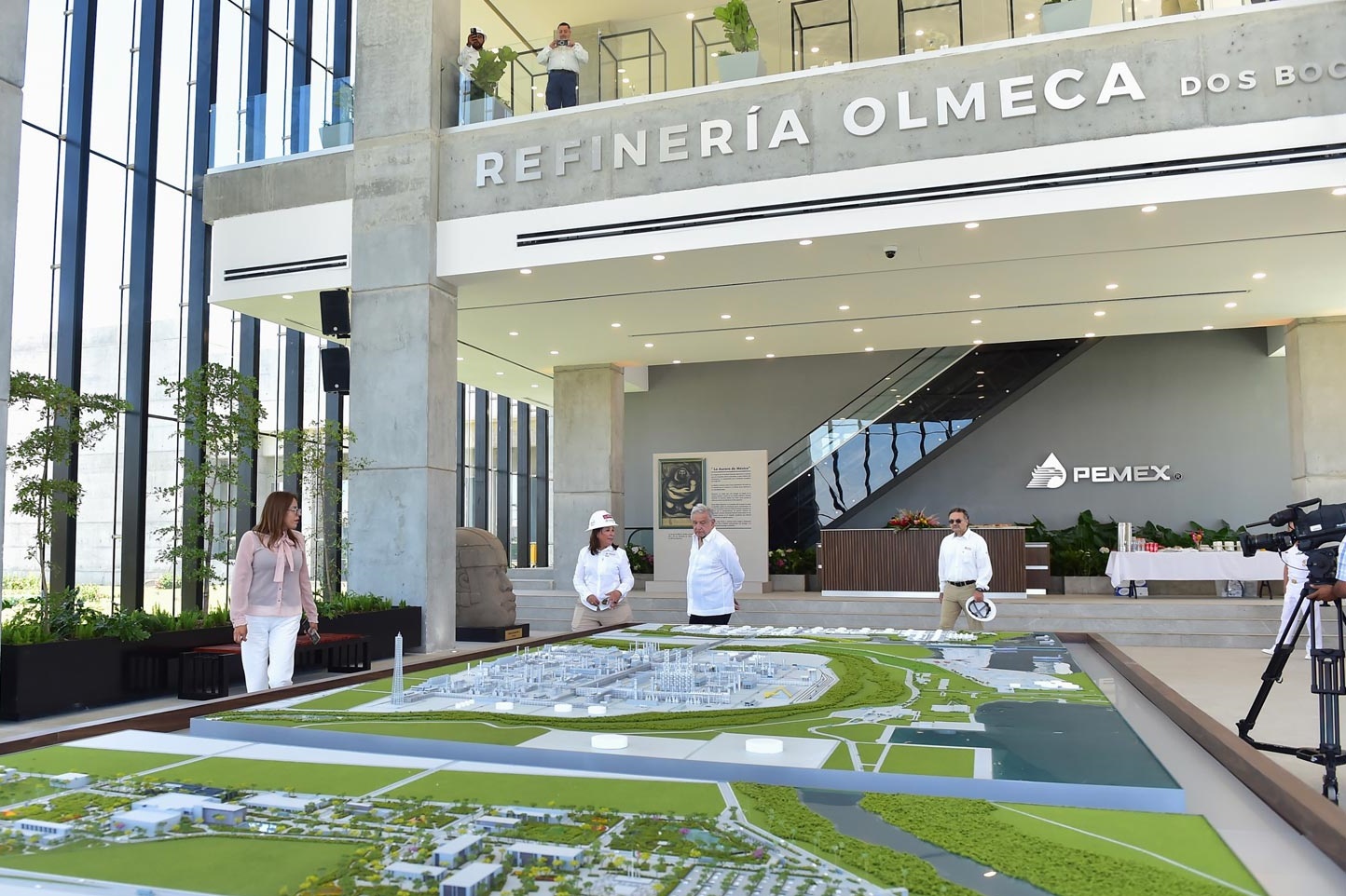 Refinería de Dos Bocas producirá al día 151 mil barriles de combustible en 2023