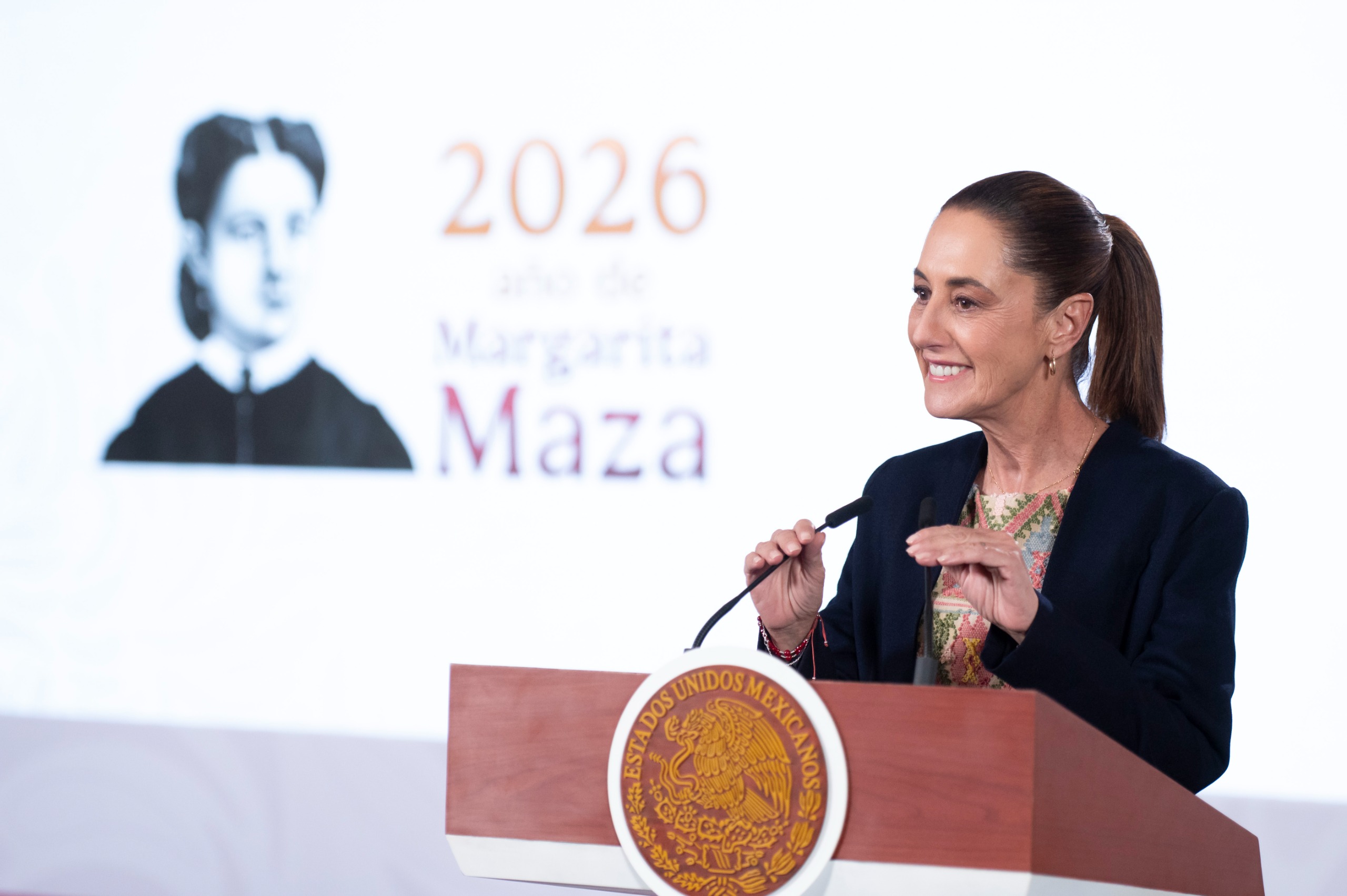 “Los libros de texto son perfectibles y no son patrimonio de una persona”: Claudia Sheinbaum