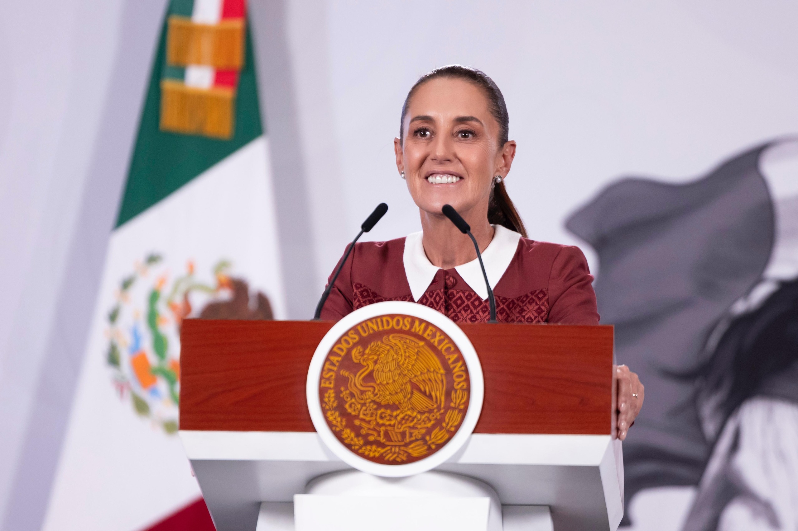 “Embajadores tienen que ser respetuosos de los asuntos políticos internos de los países”, responde Claudia Sheinbaum a dichos de Ronald Johnson