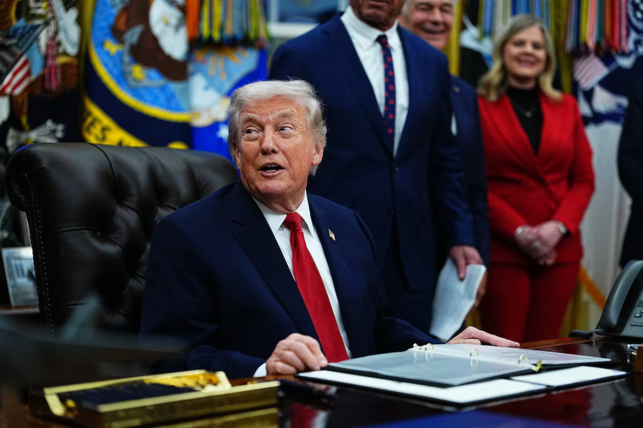 Solicita Trump elevar a 1.5 billones de dólares presupuesto de defensa para 2027