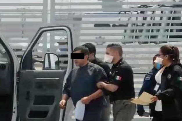 FGR va tras funcionario que intentó liberar a criminal involucrado en el caso Ayotzinapa