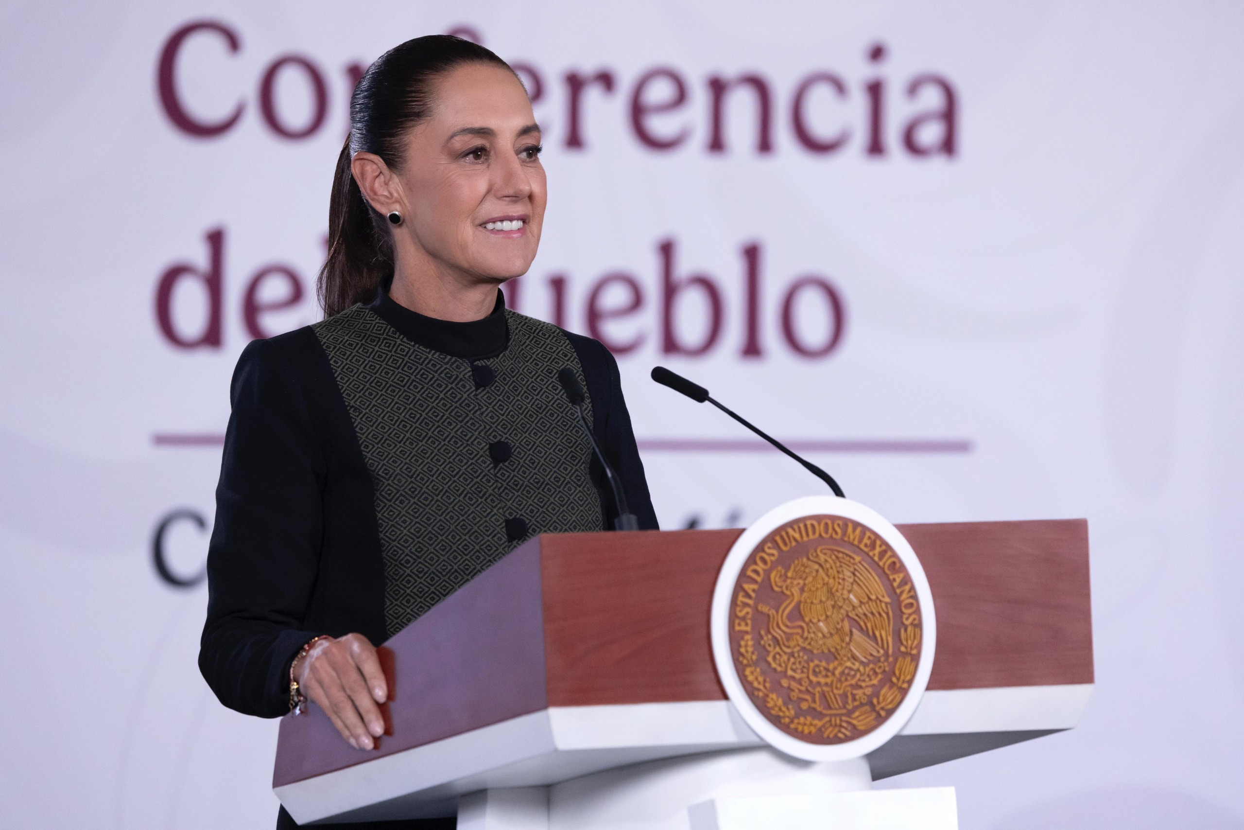 Propone Claudia Sheinbaum abrir debate nacional para regular IA y redes sociales tras el Mundial 2026