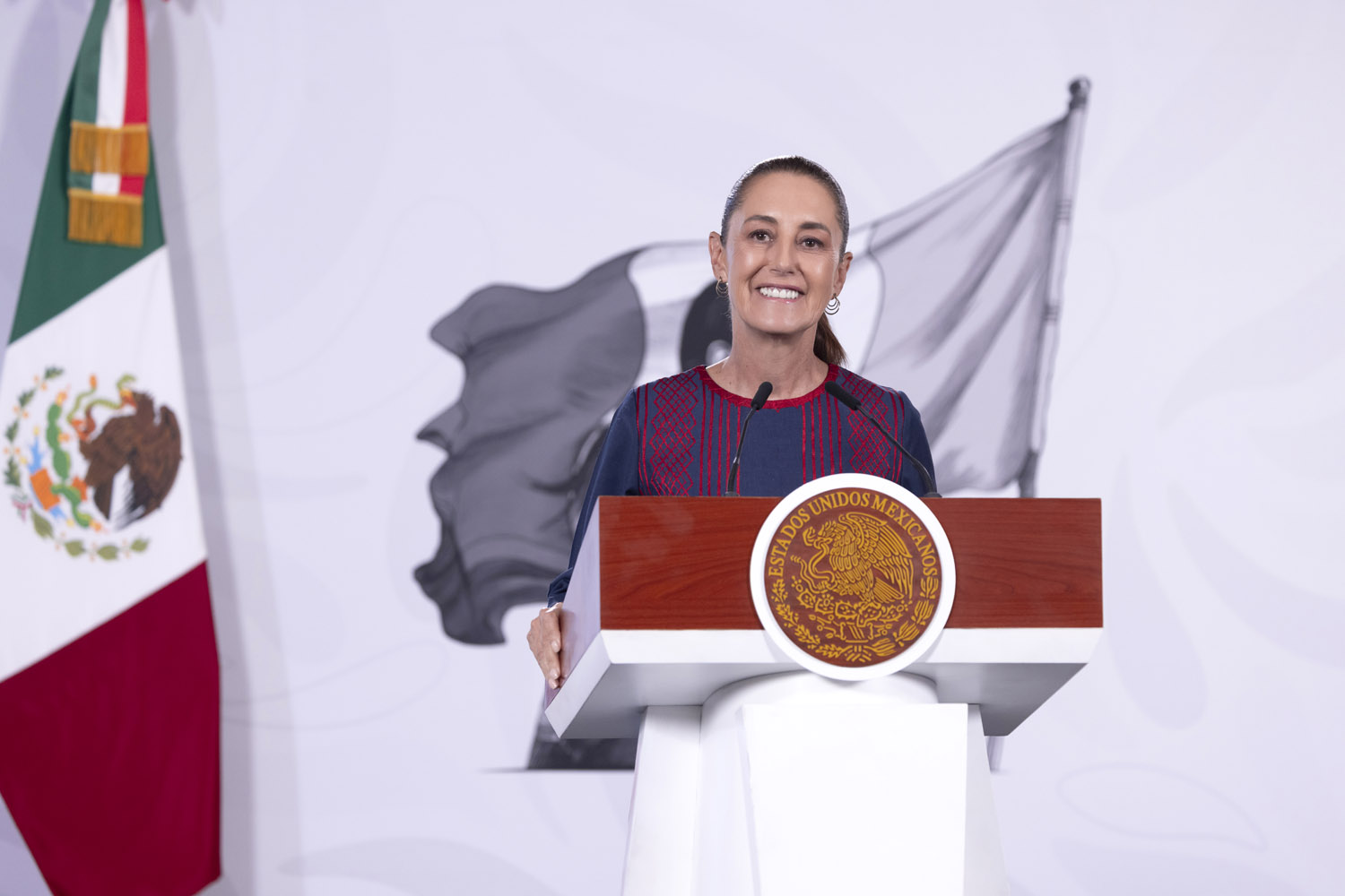 Señala Claudia Sheinbaum que mantendrá diálogo con CNTE y también se garantizará el desarrollo del Mundial