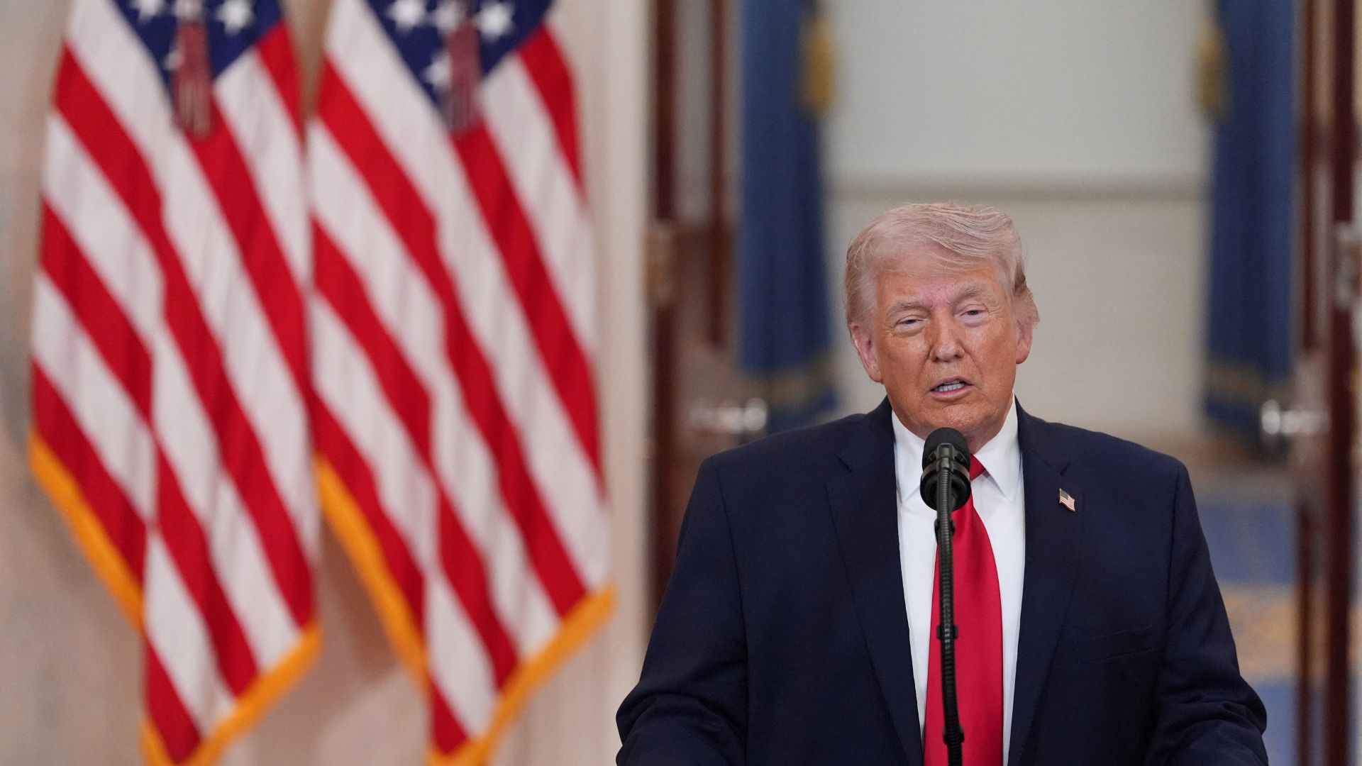 Desafía Trump a sus aliados a que “tomen” el Estrecho de Ormuz y dice estar cerca de completar sus objetivos militares