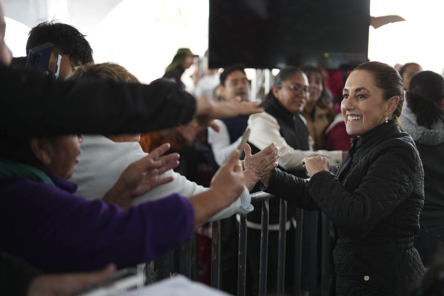 Respalda 73.5% de mexicanos gobierno de la presidenta Claudia Sheinbaum y 80.7% apoya acciones contra “El Mencho”