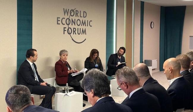 Presenta Alicia Bárcena Plan México en el Foro Económico Mundial