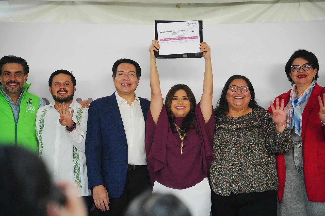 “Hacer realidad las utopías”, asegura Clara Brugada al registrarse ante el IECM como candidata a jefa de Gobierno de la CDMX