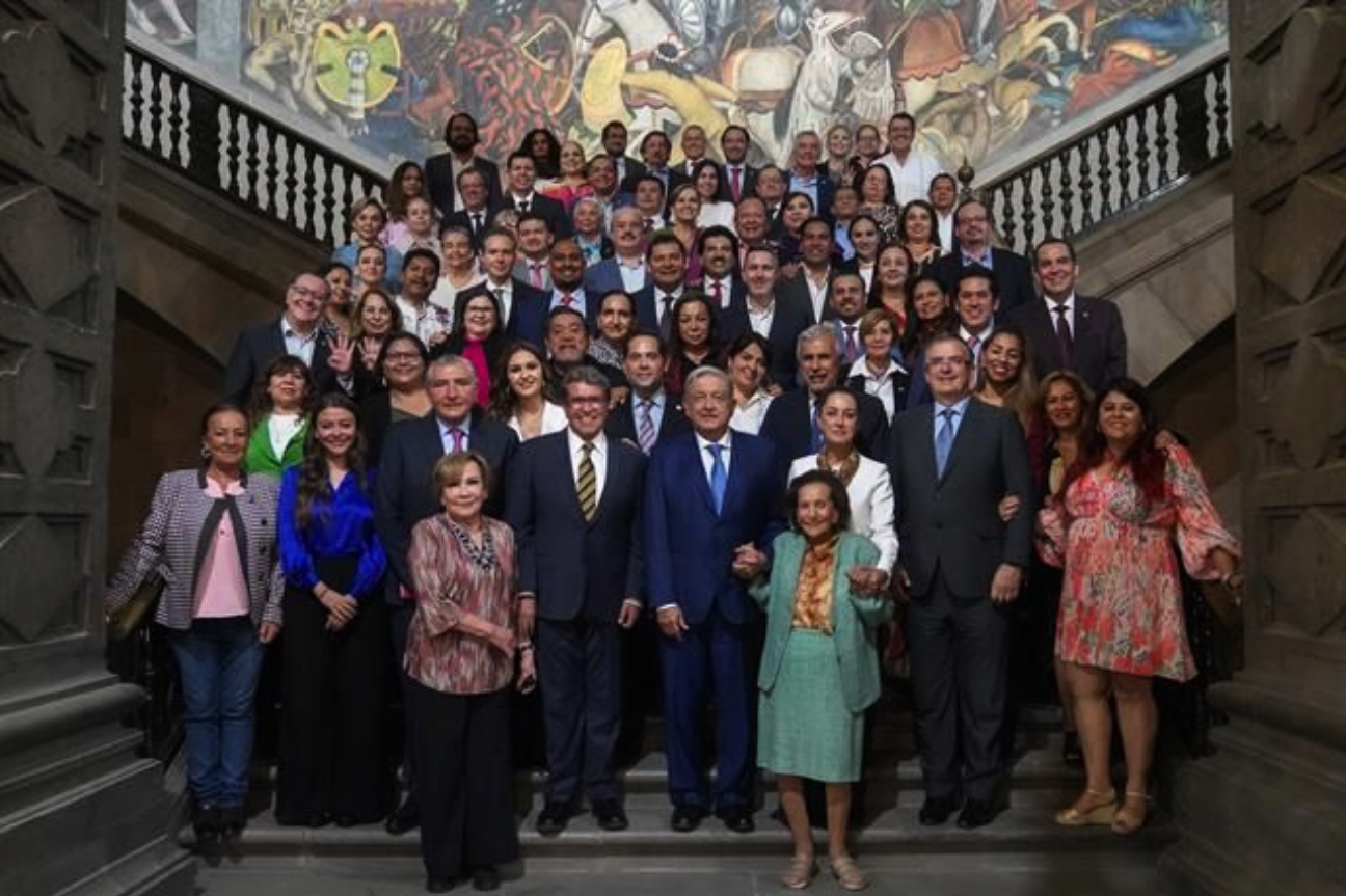 Reglas, corcholatas y encuestas.