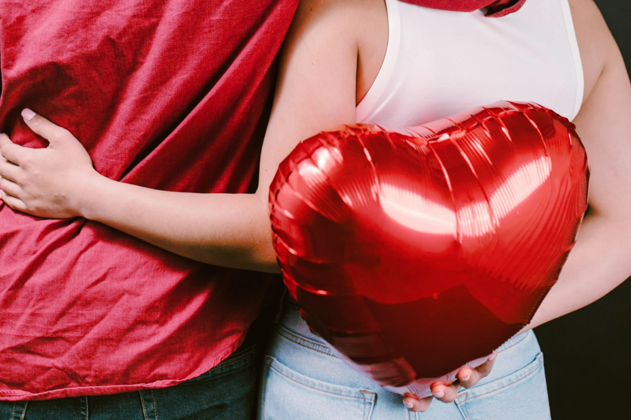 Hasta que el consumismo no separe, o de la mercantilización del “Amor”