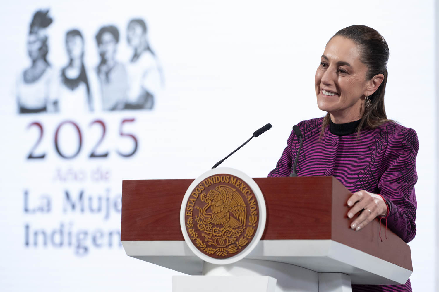 Rechaza Claudia Sheinbaum que operaciones de Pemex estén en riesgo