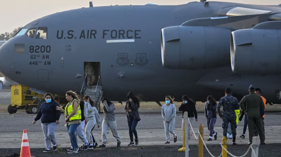 Ordena juez de Boston al Gobierno de EEUU facilitar el regreso de guatemalteco deportado
