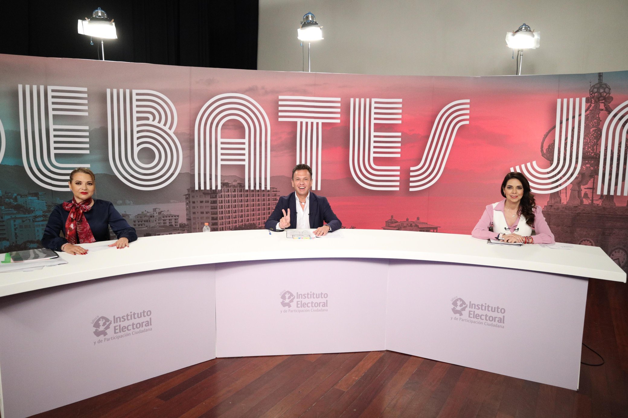 Debaten los aspirantes a la Gubernatura de Jalisco sobre desarrollo económico, cultura, salud y deporte