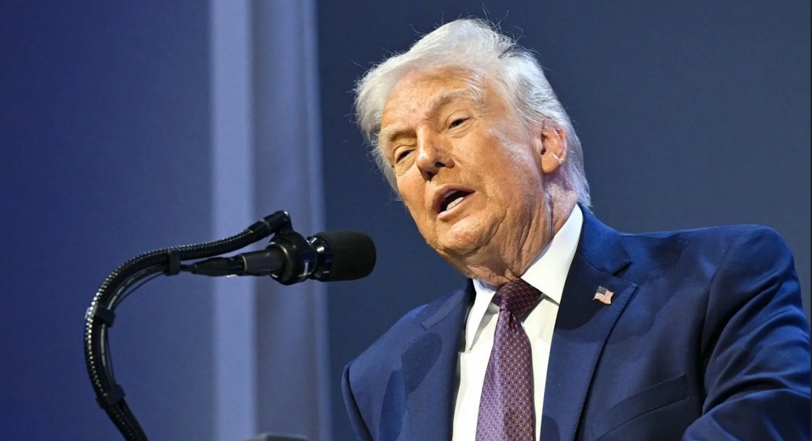 Trump acuerda coordinación con Tim Walz sobre seguridad en Minnesota