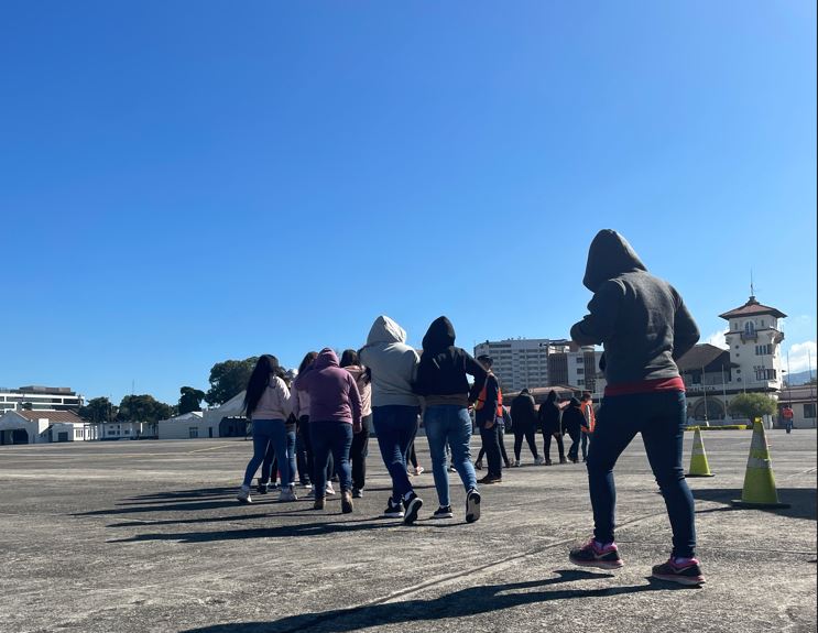 Retornan a cien niñas, niños y adolescentes a Guatemala