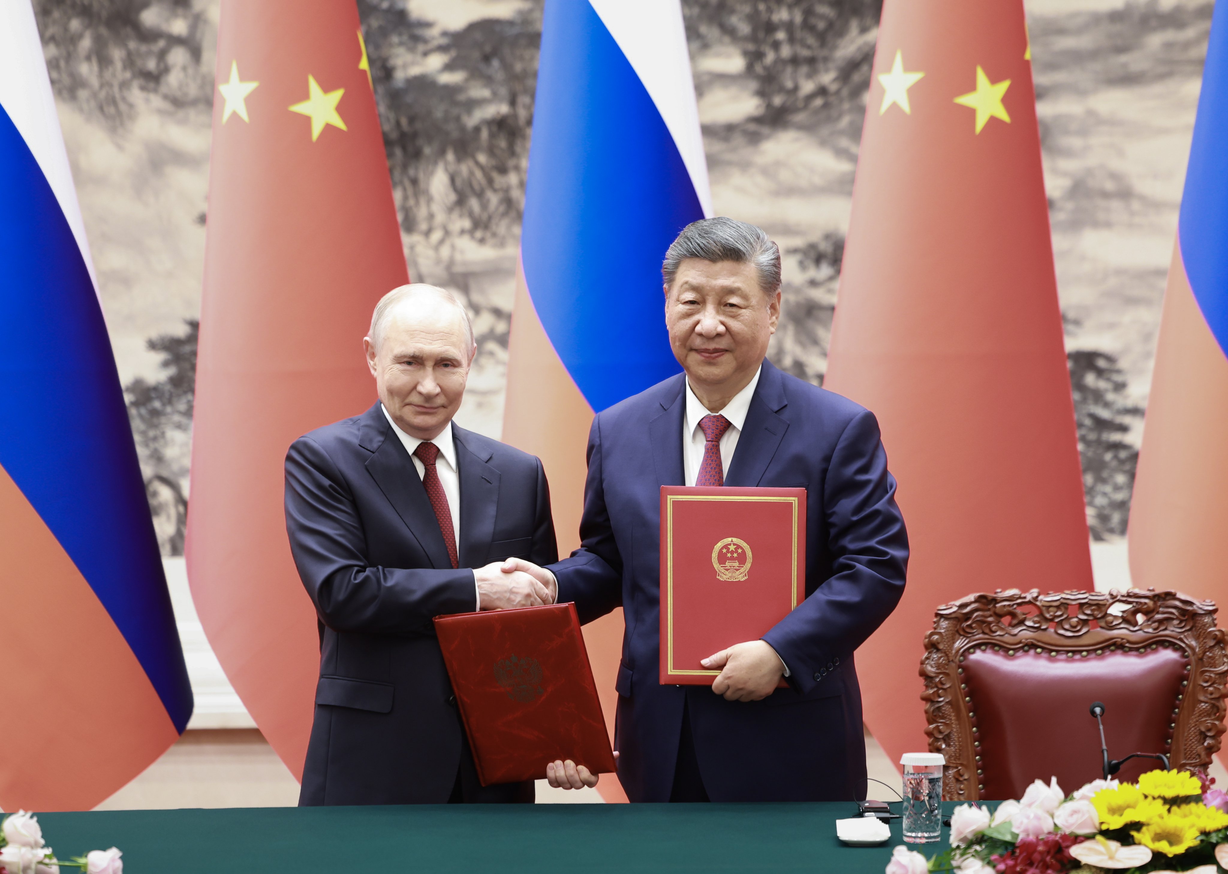 Acuerdan China y Rusia extender tratado de cooperación y fortalecer alianza estratégica