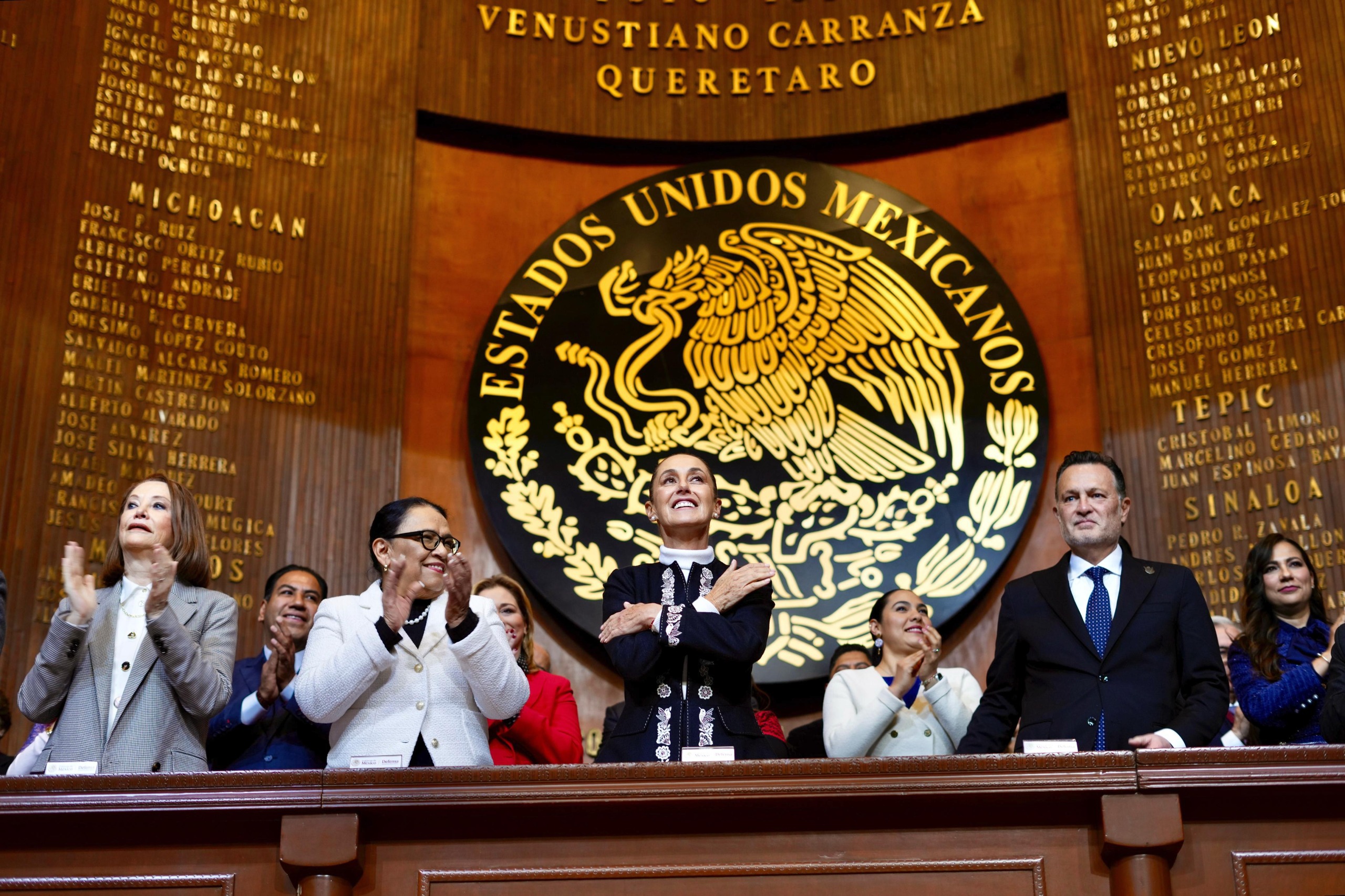 “México no se doblega, no se arrodilla, no se rinde y no se vende”: Claudia Sheinbaum