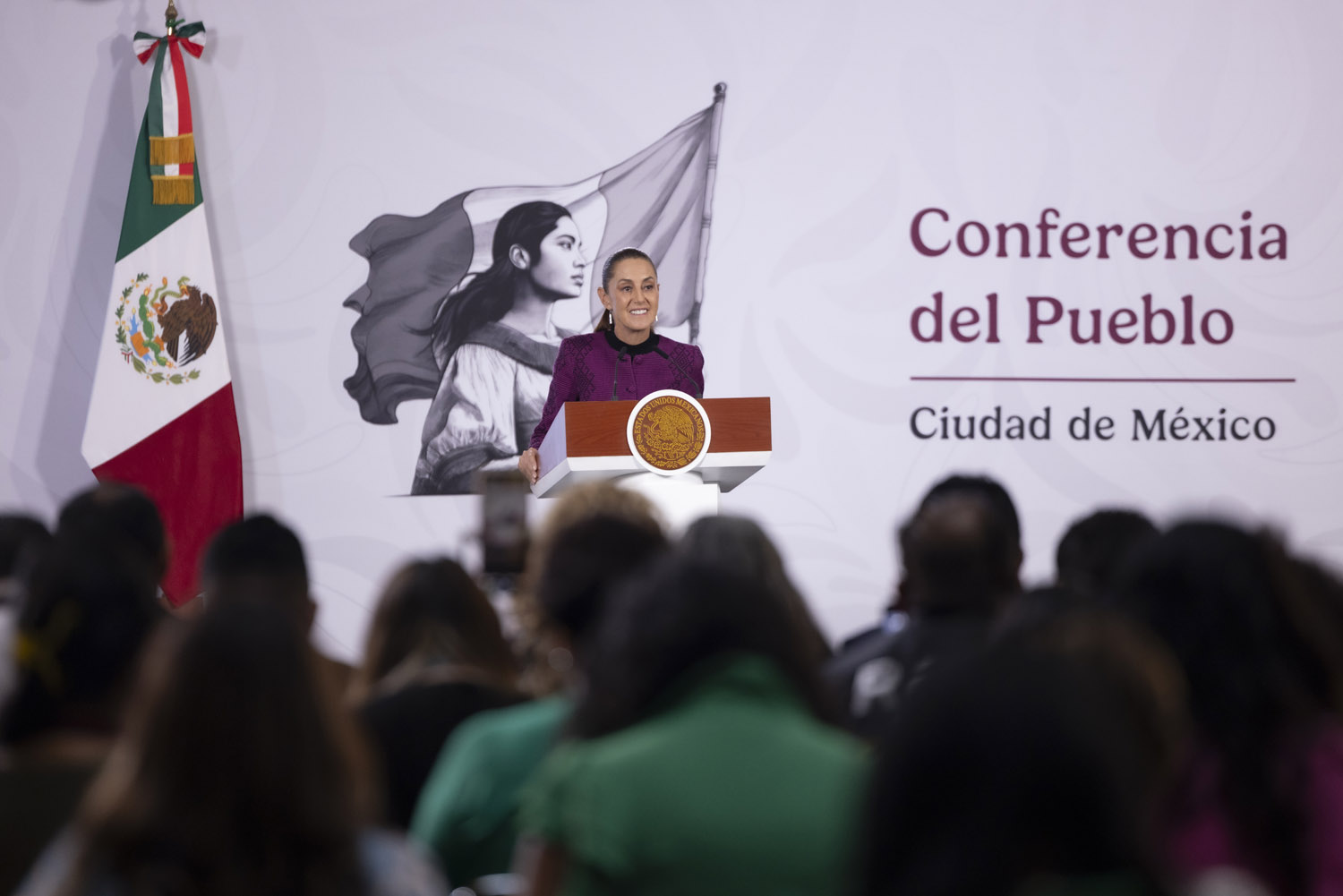 Propone Claudia Sheinbaum regulación de dispositivos móviles en pro de la niñez y la juventud mexicana