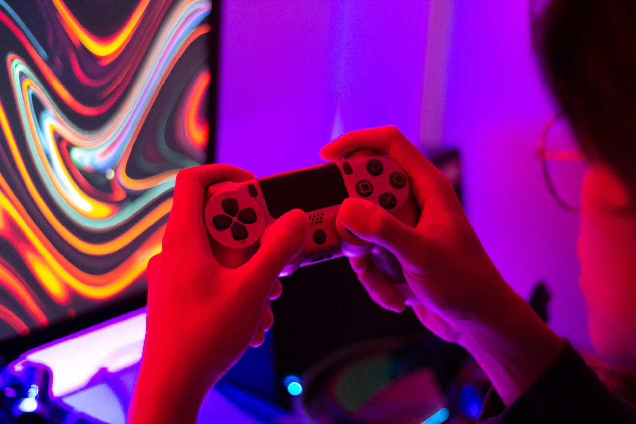 Tres de cada 10 personas entre 12 y 20 años desaparecidos son engañados por videojuegos y redes sociales