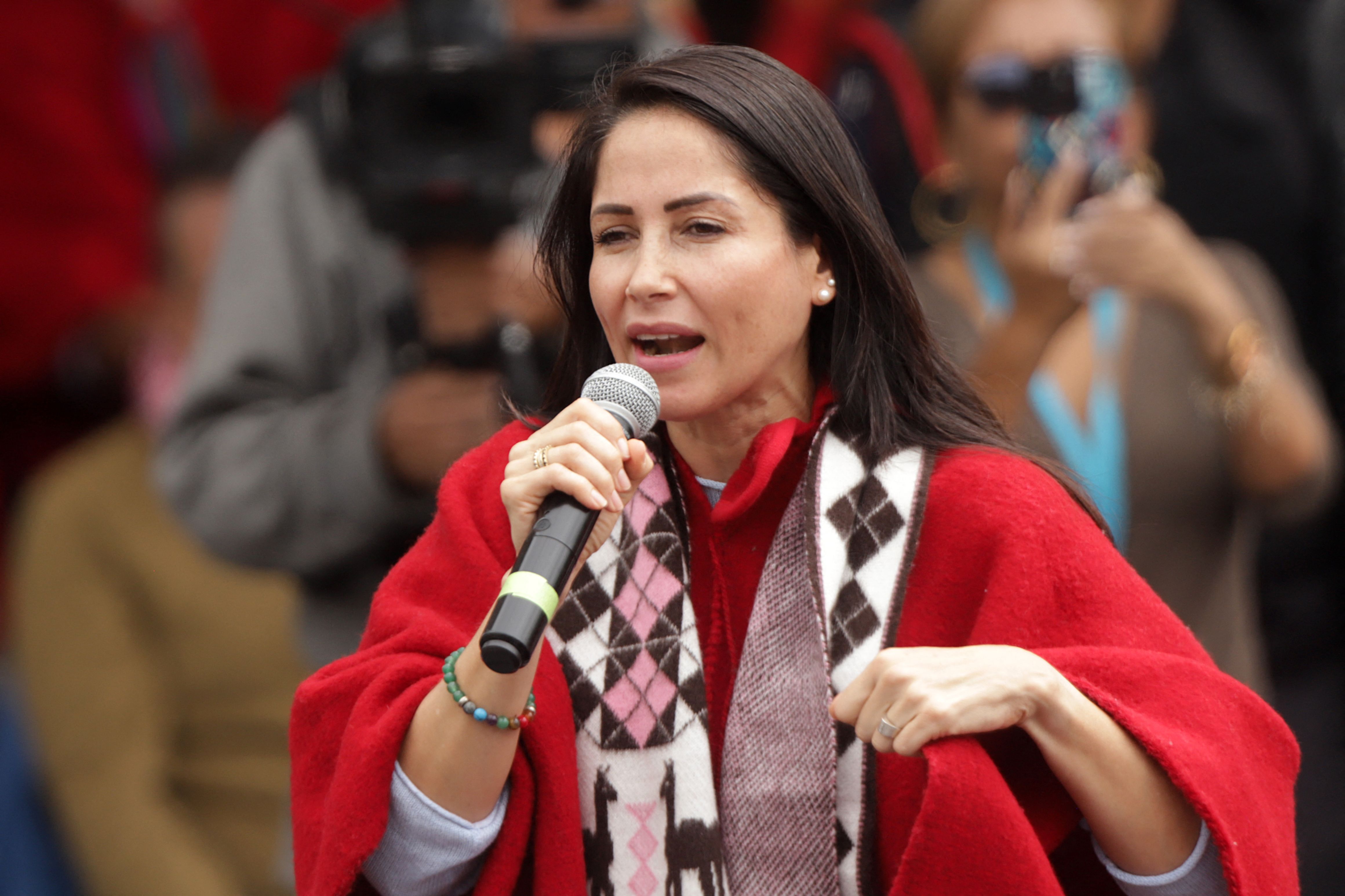 Ecuador detiene a Luisa González, excandidata presidencial del correísmo