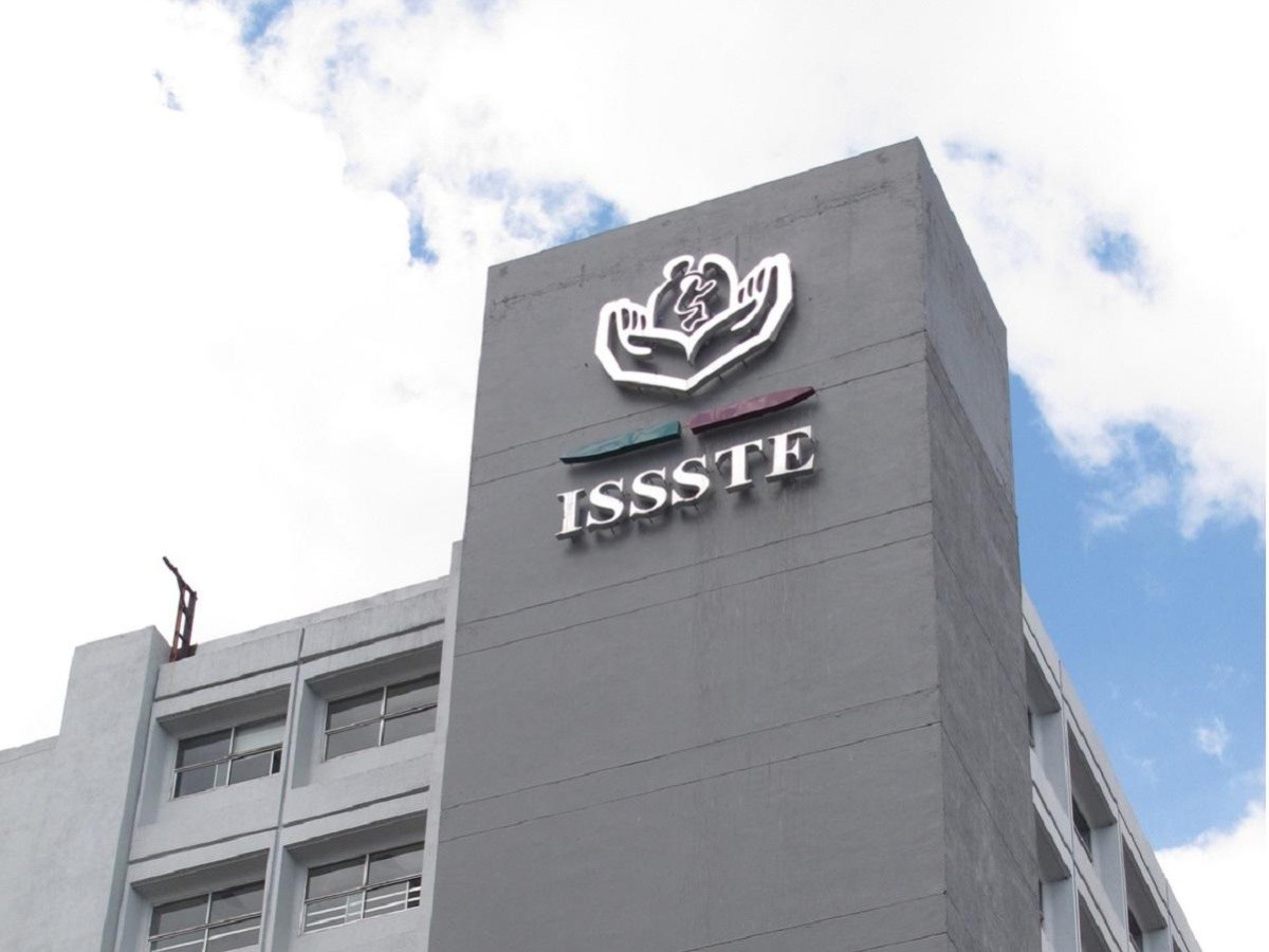 Ajusta ISSSTE pensiones por encima de la ley a 103 exfuncionarios