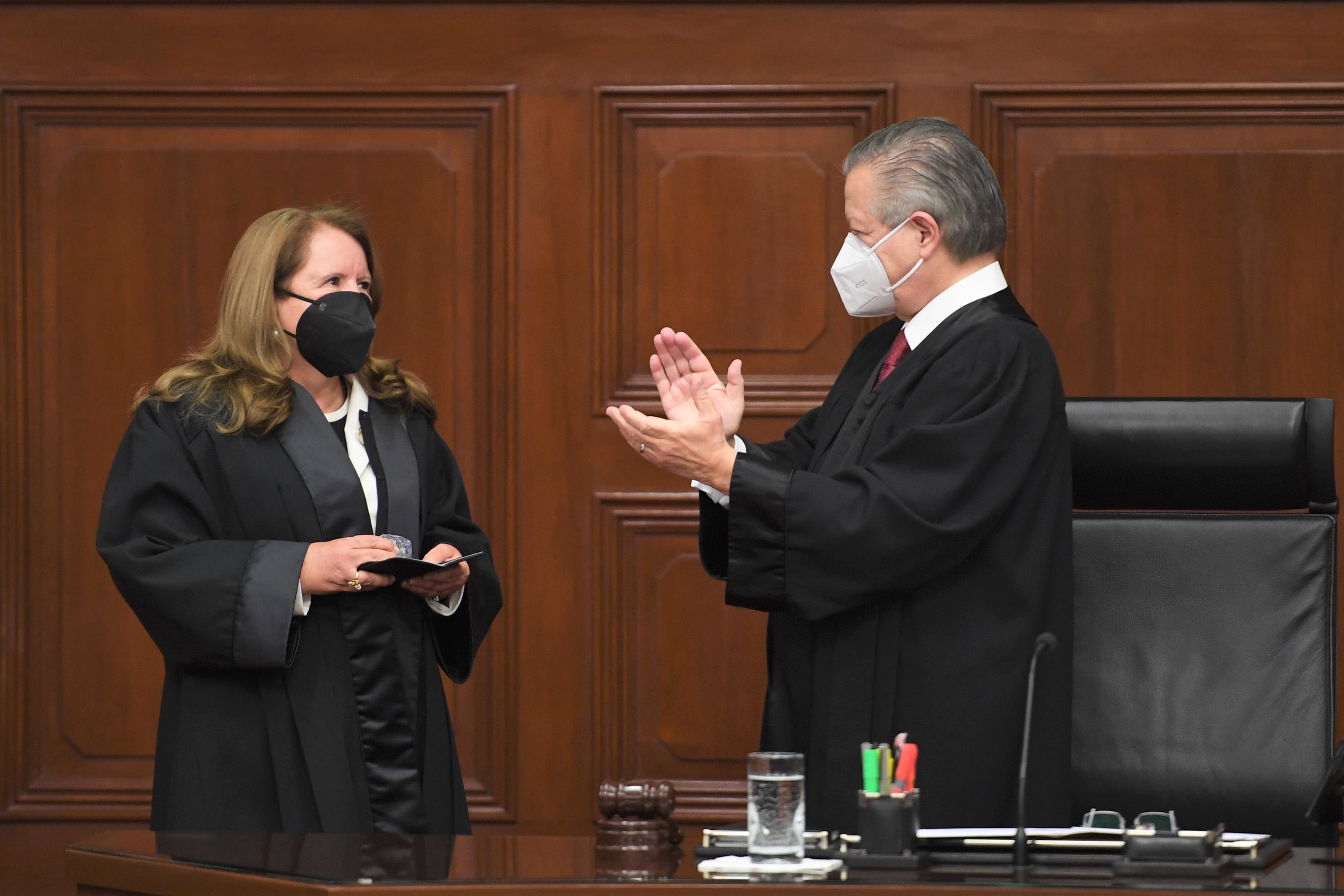 Contrastan Arturo Zaldívar y Loretta Ortiz cifras de asuntos pendientes dejados por el ministro