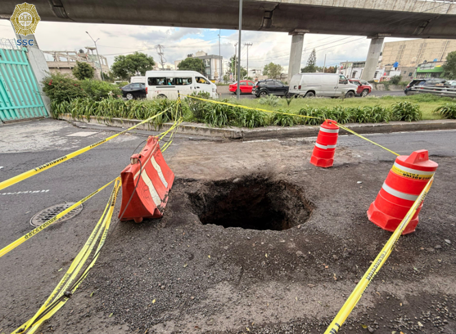 Activa el Gobierno de la Ciudad de México emergencia en nueve alcaldías por socavones e inundaciones