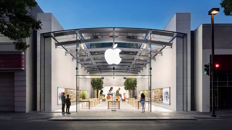 Accionistas de Apple votan en contra de iniciativas conservadoras sobre políticas de inclusión