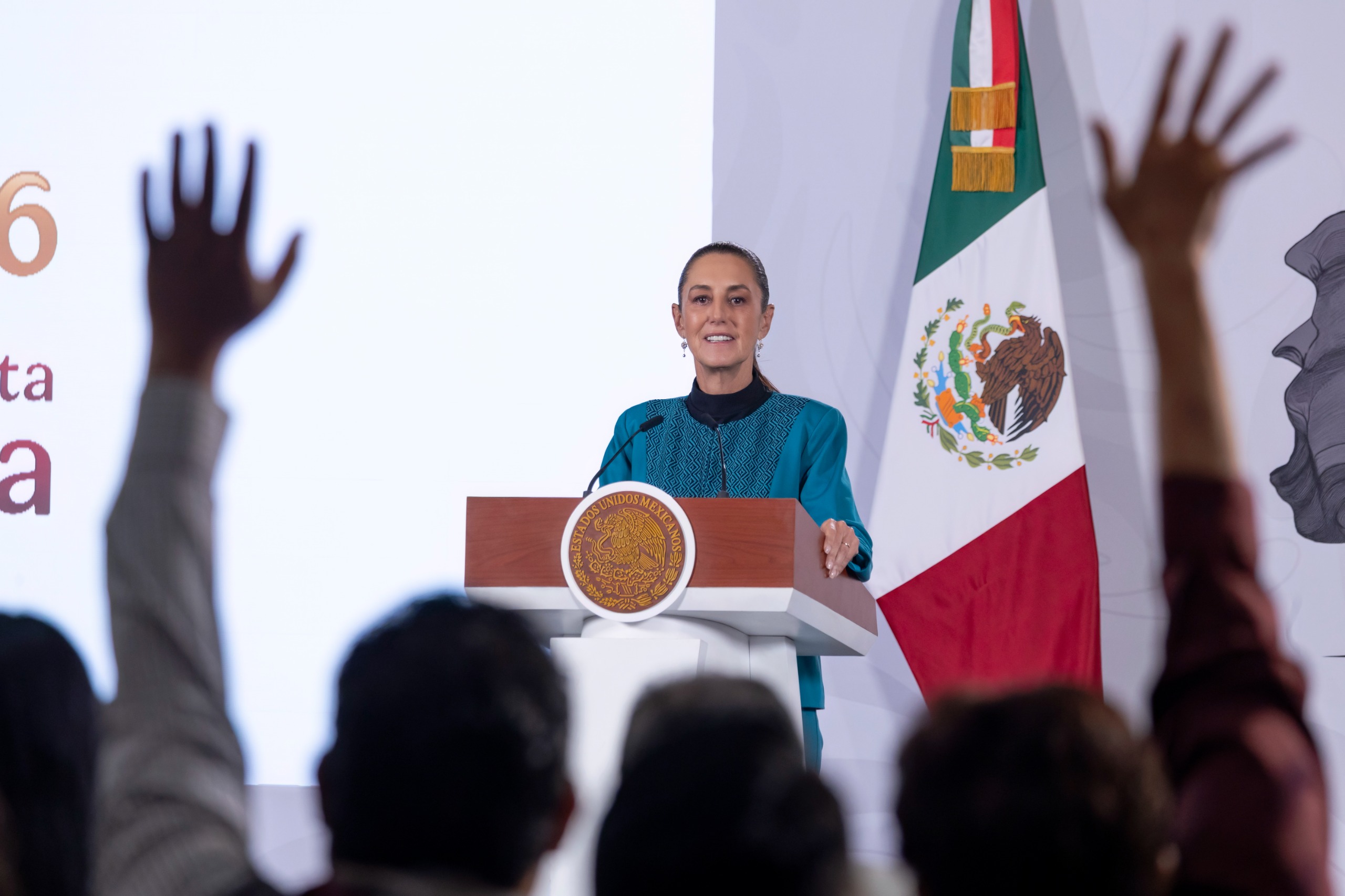"¿Quién miente?", cuestiona Claudia Sheinbaum sobre versión de EEUU del traslado de "El Mayo"