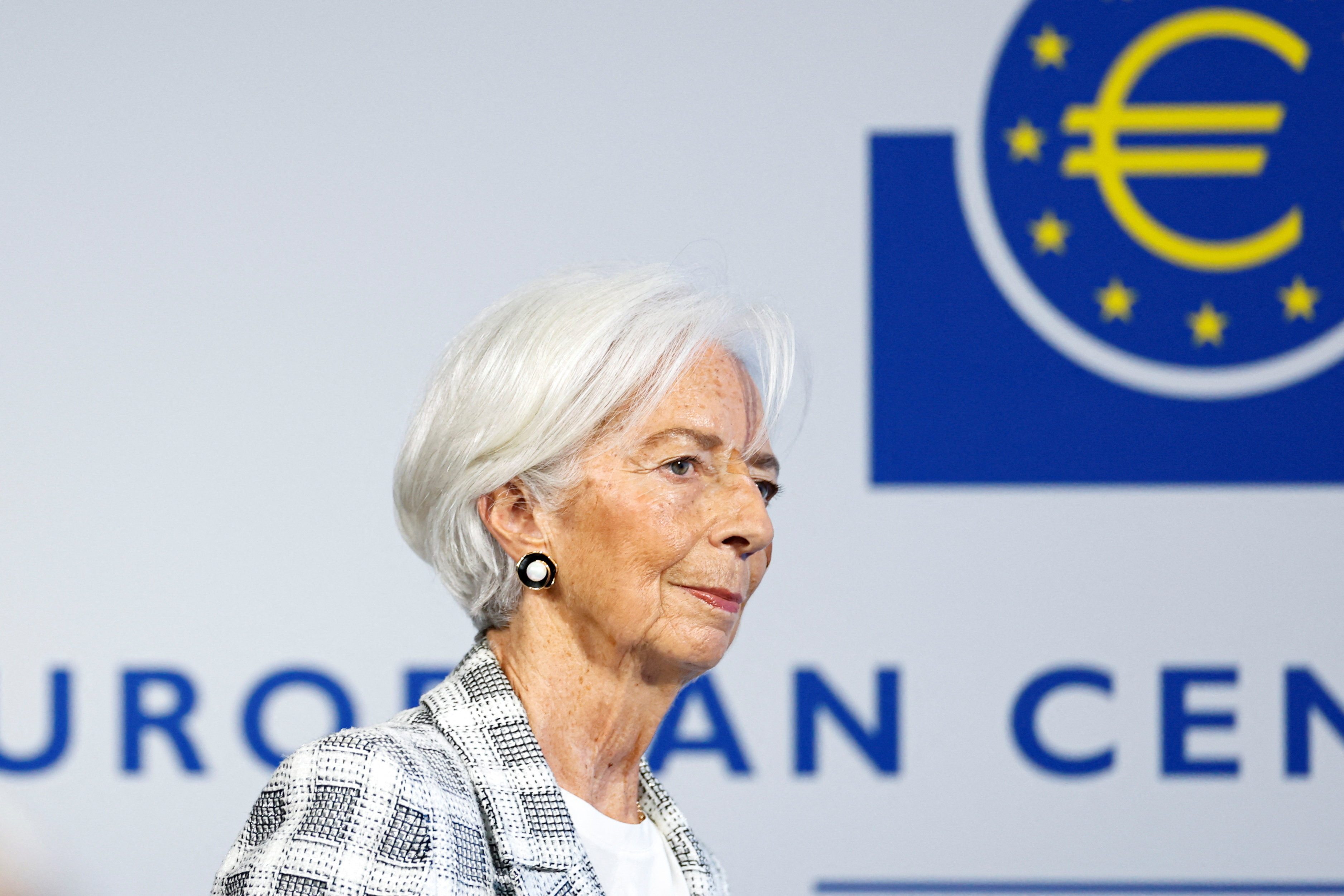 Renuncia Christine Lagarde a la presidencia del Banco Central Europeo