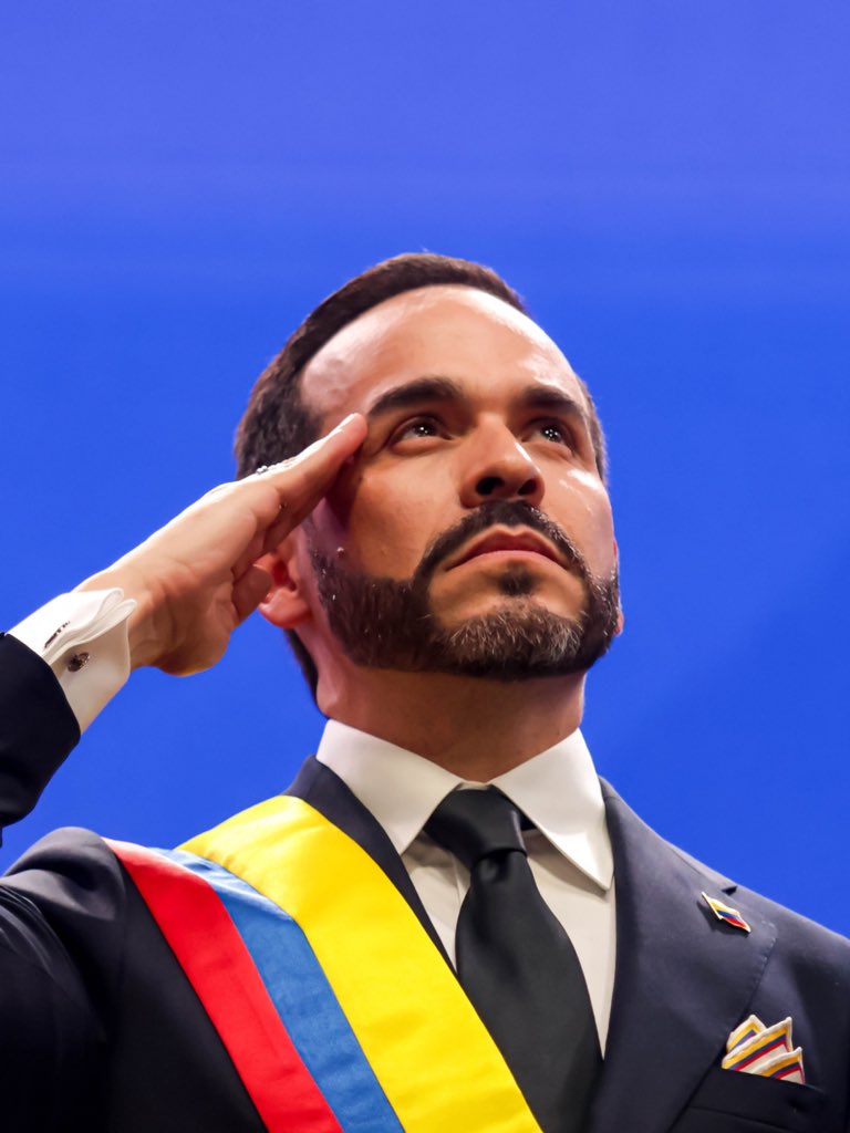 Jura Abelardo de la Espriella como presidente de Colombia